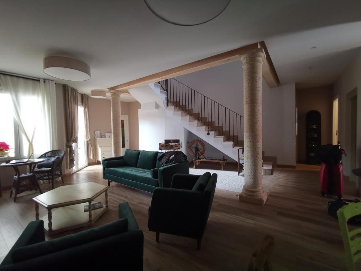 Posada Del Herrero Madridejos Exteriör bild